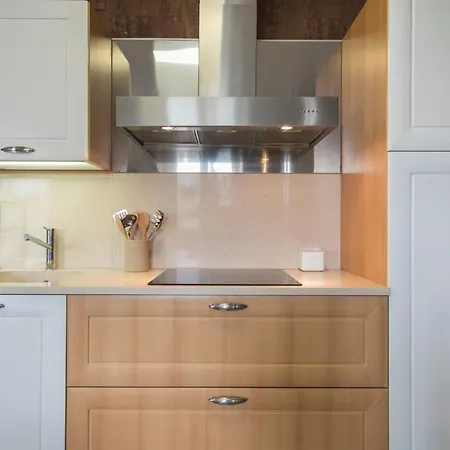 Modern Flat Near Marques Appartamento Lisbona