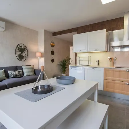 Appartamento Modern Flat Near Marques