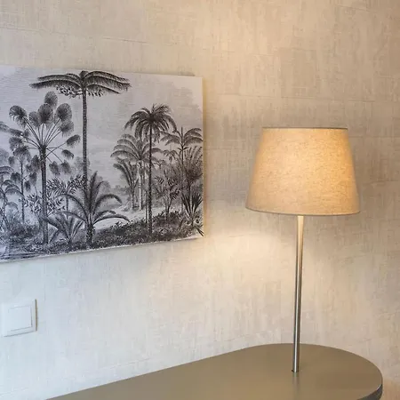 Apartman Modern Flat Near Marques *